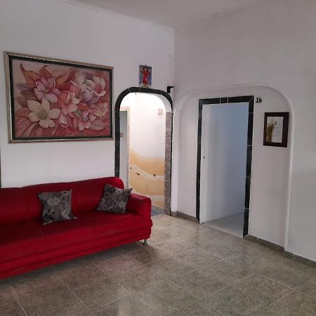 Tita'S Airport Hotel Cartagena Exterior photo