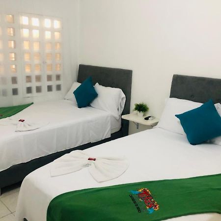 Tita'S Airport Hotel Cartagena Exterior photo