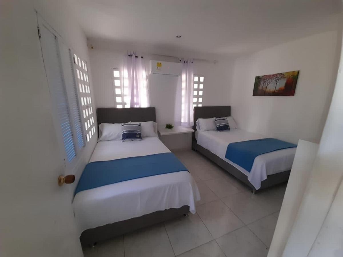 Tita'S Airport Hotel Cartagena Exterior photo